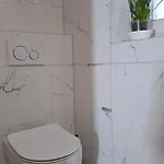 Apartment Downtown Delight *